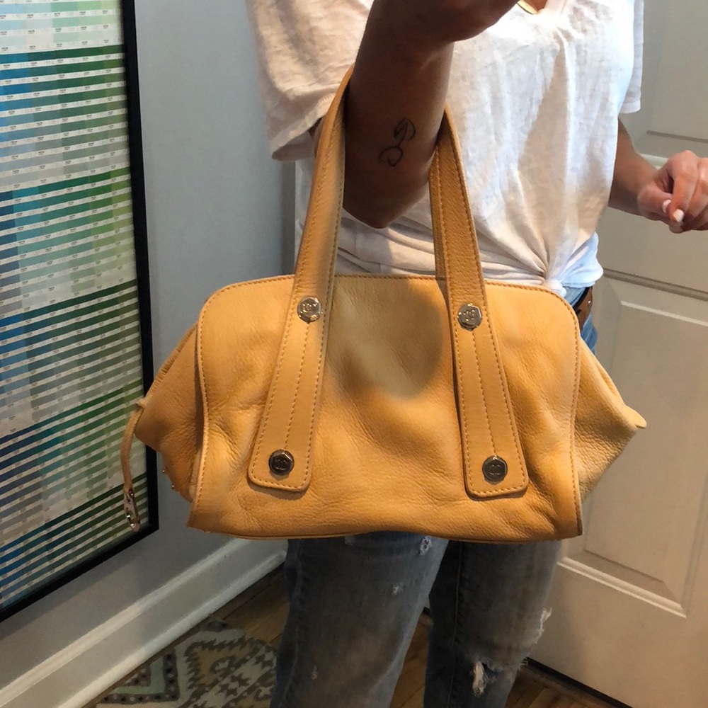 Chanel handbag - Picture 3 of 8